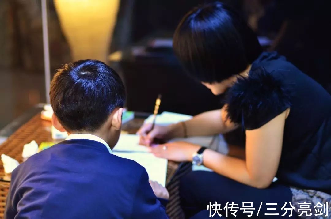 父母|欧美当父母相当轻松，中国父母为啥那么累？两者区别究竟在哪里？