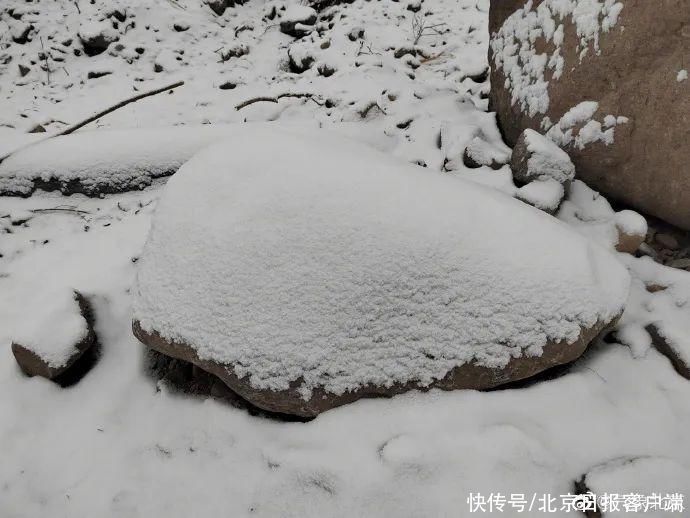 北京多区飘雪！今天最高气温仅1℃，道路结冰黄色预警中→