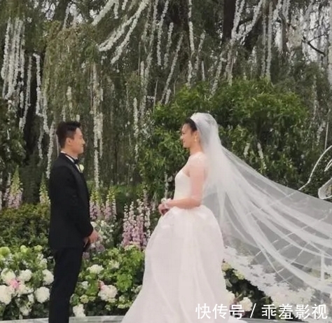 杨臻博|她被称为“惠美人”,曾是女排主力队员,结婚生子后依然保持超高颜值