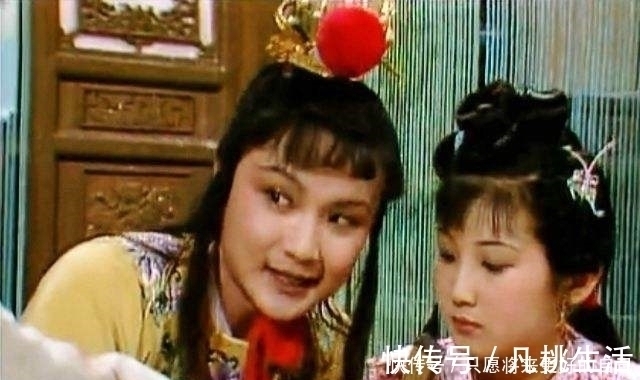 袭人为何!袭人为何总是防着林黛玉?甚至不惜告密王夫人,让宝玉搬出大观园