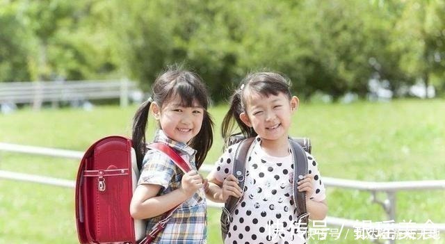 逻辑狗|“11减4等于7,不对吗”,妈妈怒找老师理论,却被结果打了脸