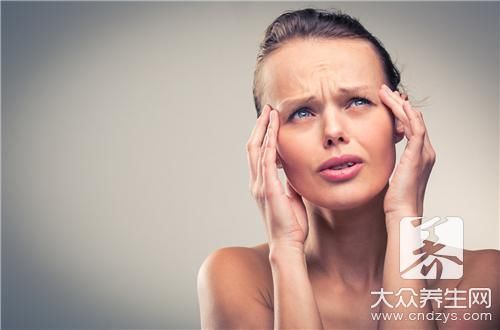 额头川字纹的女人