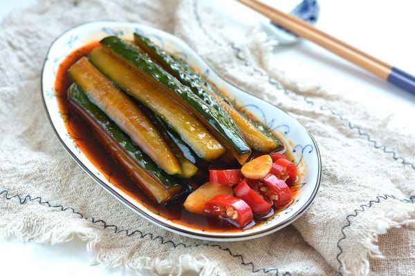 爆腌香辣黄瓜