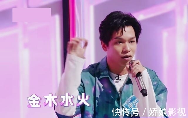 玲花|土了23年,凭一首《海底》出圈,95后为何被凤凰传奇迷住了?