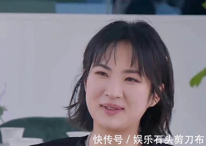 姐姐戴镣铐她却要出道,姚安娜闯圈小半年,终于找对路子了