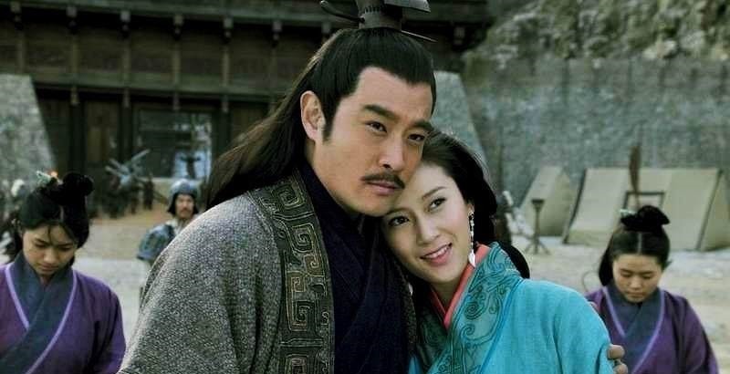 千古!千古绝对!上联“周瑜看小桥流水”,下联真是太经典了