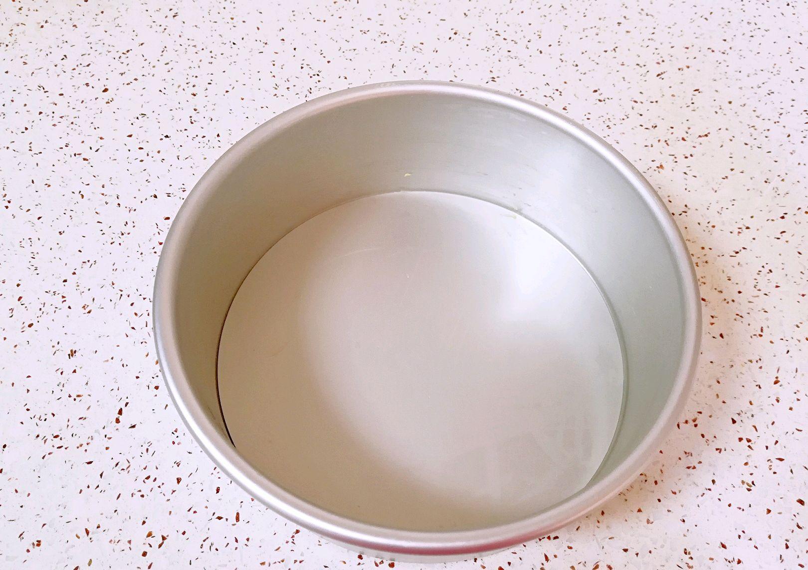 自己在家做蜂蜜凹蛋糕,入口香甜酥软,怎么吃都不腻