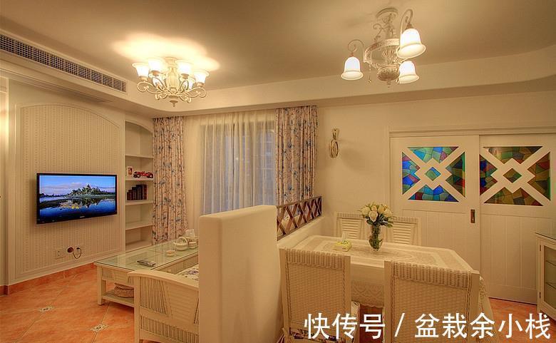 客餐厅|朋友新家太温馨了，碎花沙发很舒服，以后家里也这么装修！