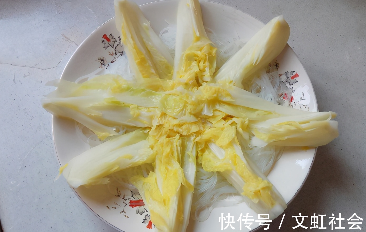 一道菜|在夏季受欢迎的一道菜,肉末粉丝蒸娃娃菜,少油少盐更健康