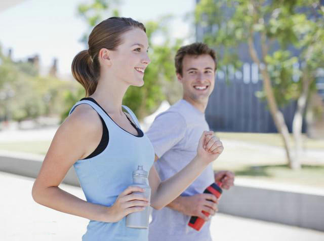 大脑|脑供血不足头昏、头晕每天2个动作，头不晕，大脑更灵活