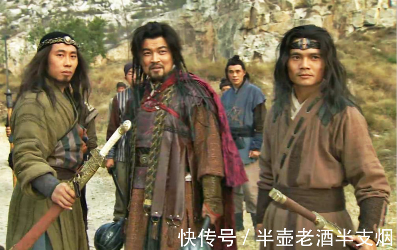 梁山!梁山七个强大三人组:清风山三盗垫底,有几伙能打赢鲁智深武松杨志?