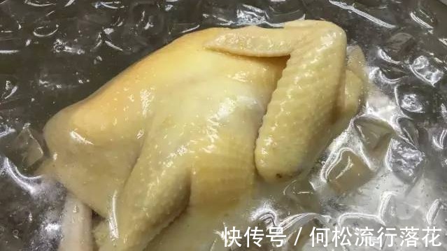 白切鸡|三伏天里,炖鸡炸鸡靠边站,做一道白切鸡,清淡鲜美,适合伏天!