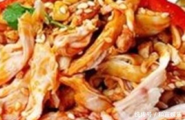 每一口孩子都吃的好满足,肉质滑嫩不柴,撒上芝麻更香!香!香!