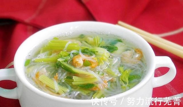 芹菜段|粉丝虾米芹菜汤,鲜嫩爽口,滋味十足的口感,真是美味的不得了!
