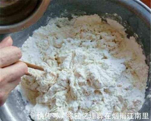 干面粉|起层馒头冷水上锅蒸，今天老厨娘教你起层馒头的做法，做成一个个馒头胚子，美味劲道