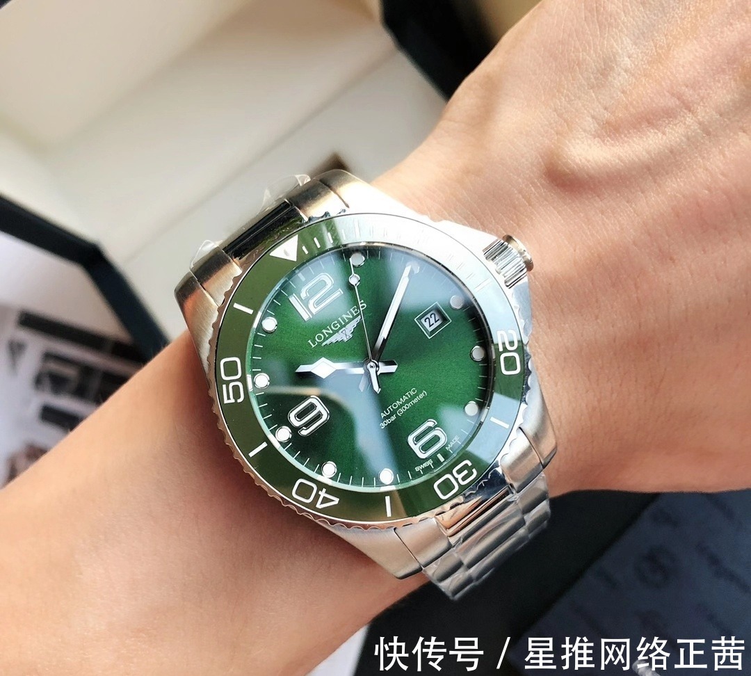 绿水鬼|浪琴康卡斯的是什么档次？和劳力士比起来，谁更适合年轻男士搭配