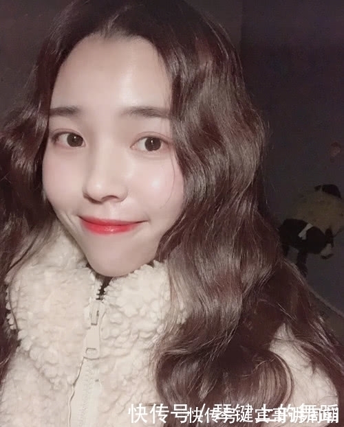 卷发 大圆脸、方脸女生福音!几款时髦发型了解下,显瘦可不止一点