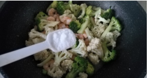 菜花西蓝花怎么炒才正确?有人第一步就做错,怪不得炒出来不好吃