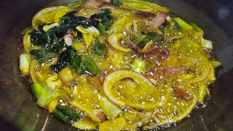 做辣椒油直接泼热油,直接加水都不对,大厨分享正确做法,好吃