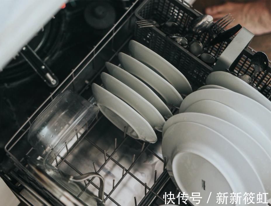 幸福感|熬夜买买买的尾款人,是到手真香还是顺手交了智商税