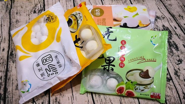 炸汤圆，直接下锅炸就错了！难怪炸出的汤圆不脆，更会爆裂