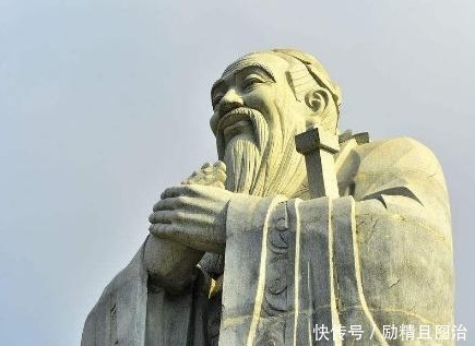 康熙|康熙在孔子墓前不愿行礼,大臣遮住1字,康熙下跪行礼!