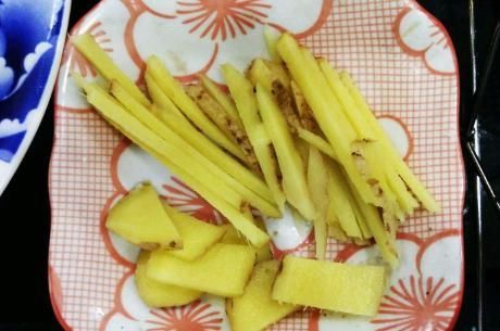 炸带鱼裹面糊？难怪出锅回软快，教你1招，带鱼外酥里嫩不回软