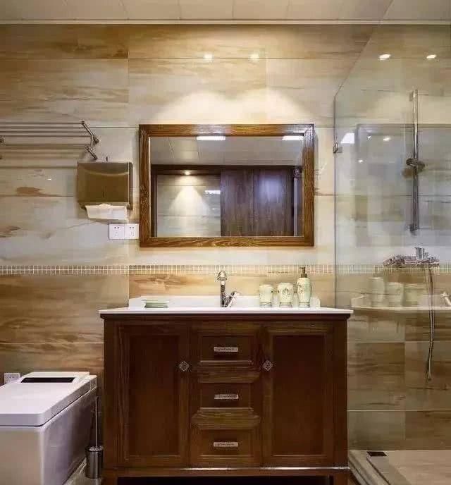 卫生间|卫生间安装地漏时,地板瓷砖就该这样贴,下水速度超快