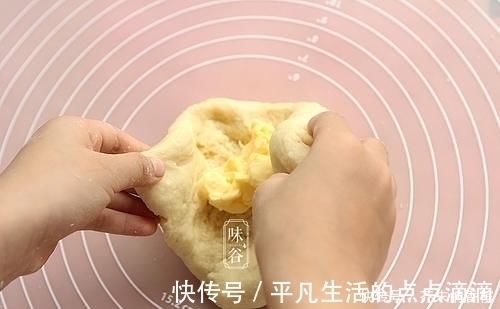 芝麻|这早餐我家隔三差五就吃,不用烤箱,不用1滴水,比包子馒头好吃