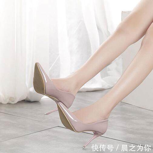 分割点 每个女人都应该有一双高跟鞋,自信打扮让男朋友离不开你