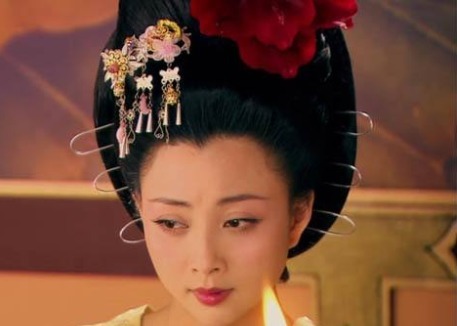  臣子|臣子揭露皇后丑闻，把皇后骂得狗血淋头，皇后还大赞：写得好