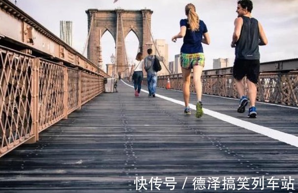 关节|膝盖痛的人都会收藏这个秘方,不用花一分钱,一招化解疼痛!