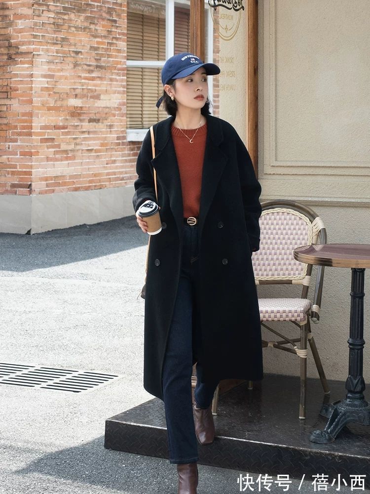 下装 穿大衣时,配这4款下装,既气质又高级,谁看了都夸赞你有品味