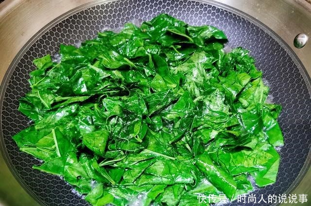 这食材只有农村才有,味道特鲜,碰到别手软,5元一斤抓紧吃