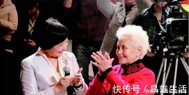 北方文学@她60岁开始认字、75岁学写作,每年出一本书,这才是真励志