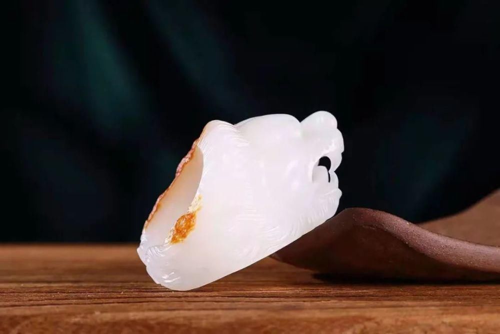 进献狮子|这个进口物种,成了玉雕师创作的香饽饽!