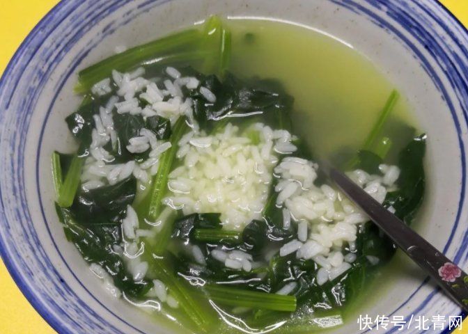 春季喝粥有好处，补肝健脾、强身体！但这三大误区千万别踩