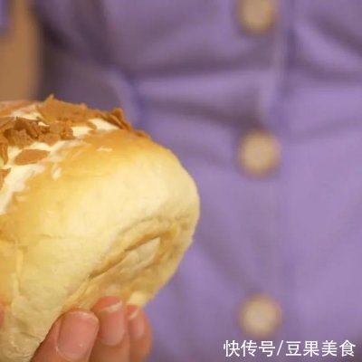 口感|蓬松爆浆！口感绝对惊艳的日式冰奶酪面包