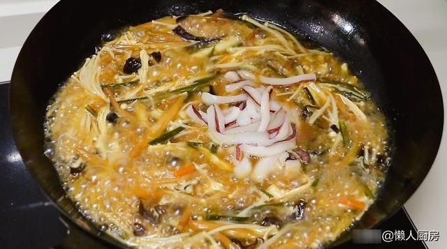 秋季要多喝这汤,看着就很有营养,暖胃又驱寒,明星在家也做了