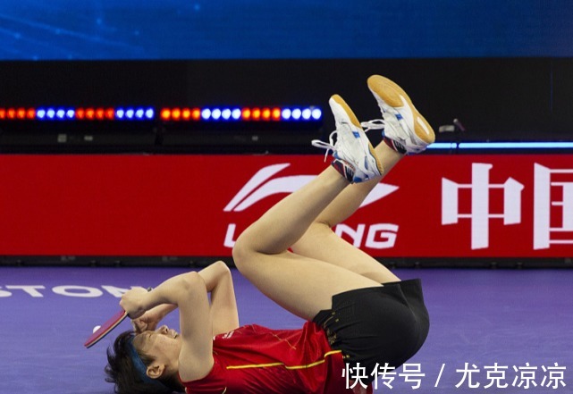 技戰(zhàn)術(shù)|張怡寧指出孫穎莎丟冠原因！球迷集體喊話劉國梁，為孫穎莎鳴不平