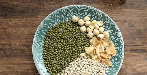 夏天多给家人煮这粥，清热解暑，营养易吸收，助你清凉过一夏