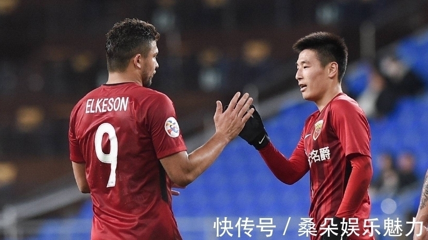 艾克森|国足胡尔克诞生!32岁锋霸主动求变激活武磊,早该这么踢了!