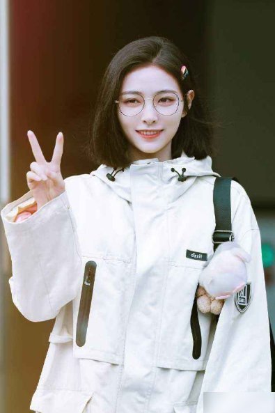 劉雨昕|陸柯燃卡位出道最幸運(yùn)公司老板情況被曝光，她出道真的是奇跡