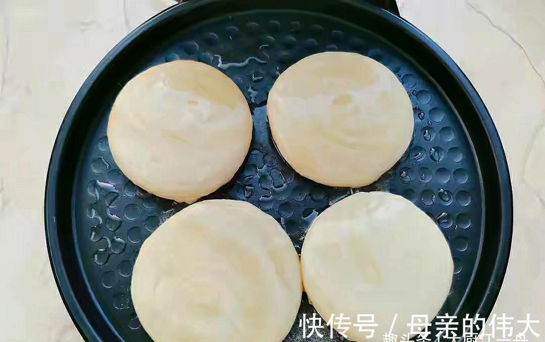 发面|早餐不用出去买了，教你在家做酥皮小糖饼，不用发面，简单又省事