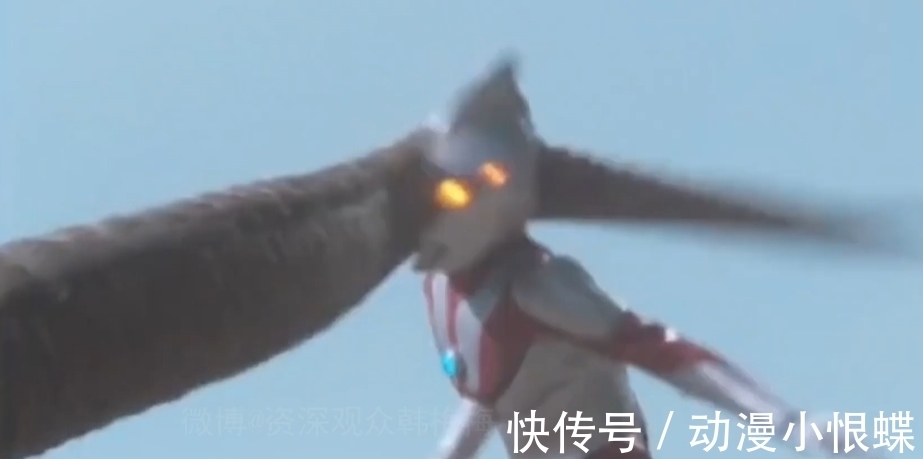 怪兽|空手接白刃,想背摔怪兽反被压,守护我的奥特曼竟然是一群沙雕