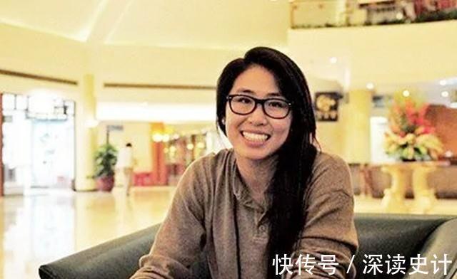 异母弟弟|郎平女儿与异母弟弟聚餐！父亲为了照顾她15年未娶，60岁二婚生子