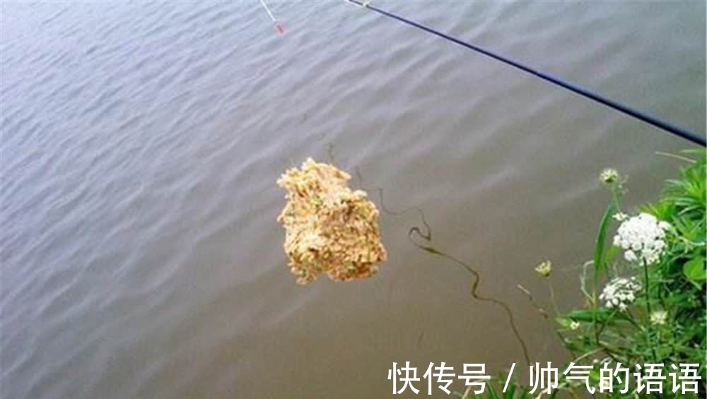 鱼钩|民间手竿钓翘嘴绝杀钓法:鸡蛋糊糊包食钓,钓大翘嘴很给力!