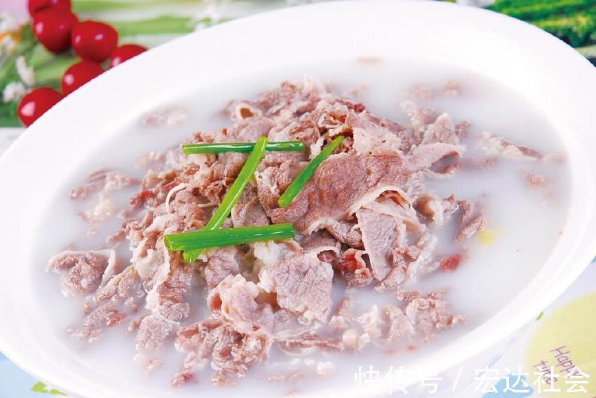 自己做的羊肉汤总不如外面好喝,大厨告诉你,加入一样东西更鲜美