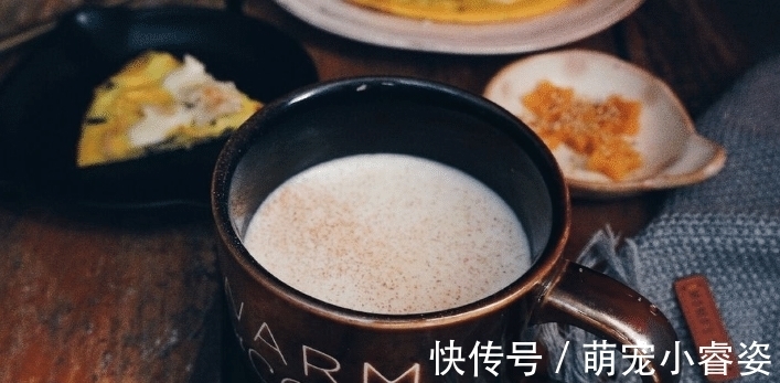 燕麦|牛奶和它是天生一对，隔3天吃一次，小脸红润水灵，像剥壳的鸡蛋