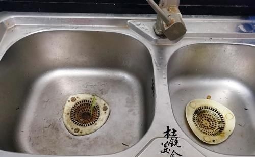 厨房5处“隐形细菌窝”,几乎家家中招,人们多忽略,要赶紧清理